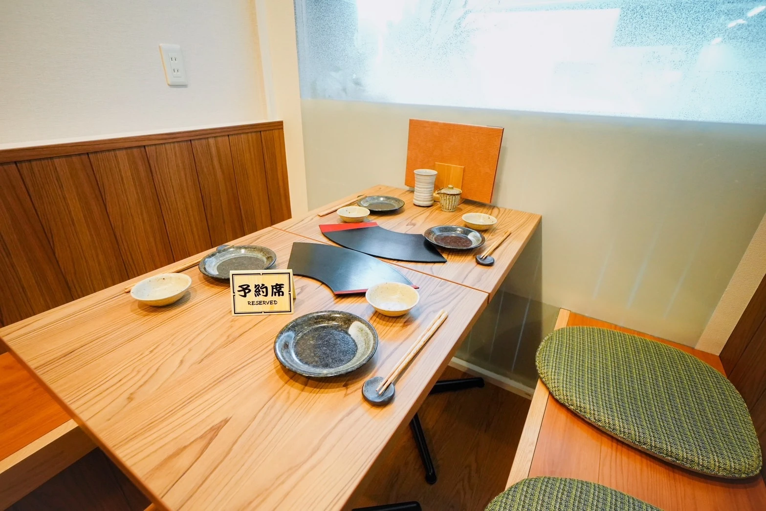 仕事終わりに、上司とともに楽しむ極上の和食体験